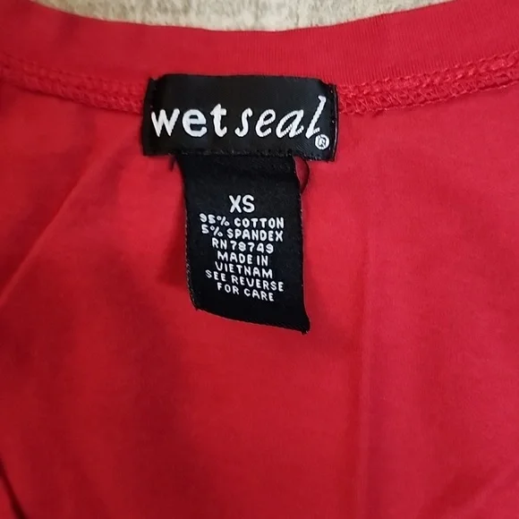 Wet Seal brand TSHIRT - Picture 7 of 8
